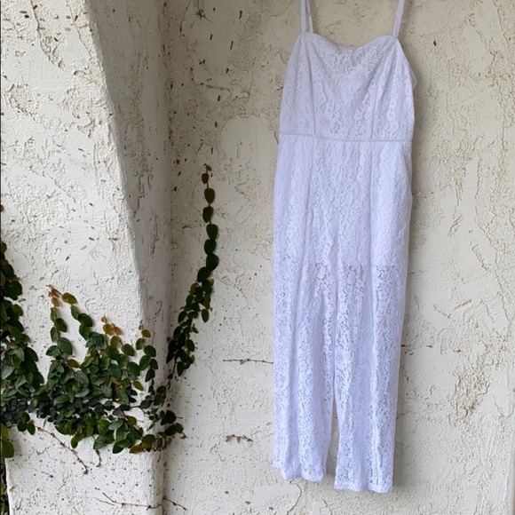 FRENCH CONNECTION WHITE HELENIE LACE JUMPSUIT - Picture 3 of 14
